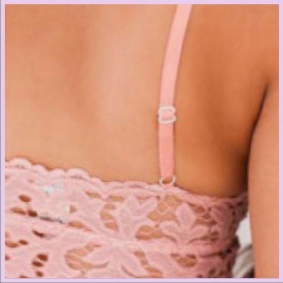 Pink lace bralette - Picture 3 of 4